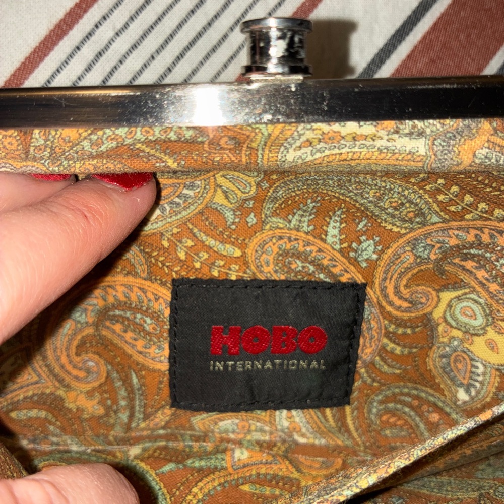 HOBO leather Wallet with paisley inside - Picture 4 of 5